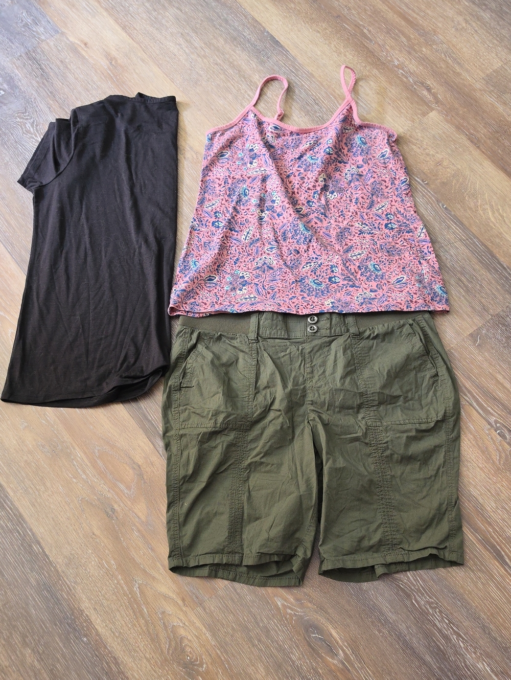 Torrid Olive Green Women's Shorts And 2 Top Bundle